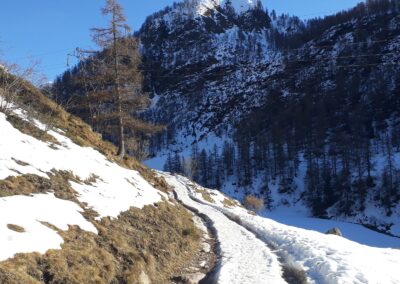 escursione rifugio tavecchia madonna della neve val biandino da introbio