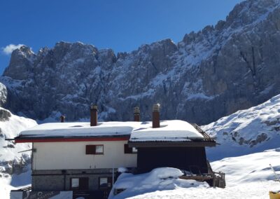 escursione invernale rifugio albani colere