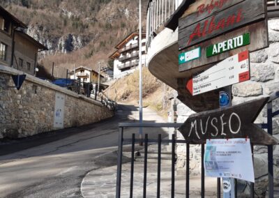 escursione invernale rifugio albani colere