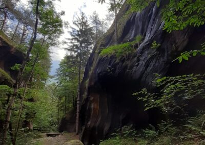 Parco Marmitte Giganti Cascate Acquafraggia escursione anello Chiavenna