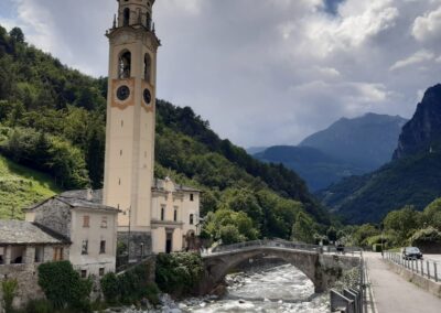 Parco Marmitte Giganti Cascate Acquafraggia escursione anello Chiavenna