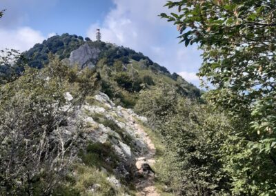 Escursione anello Monte Rai da Canzo Gajum