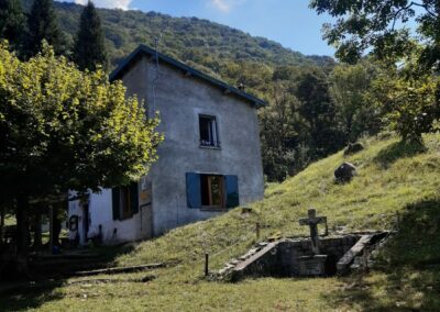 escursione castello innominato rifugio camposecco